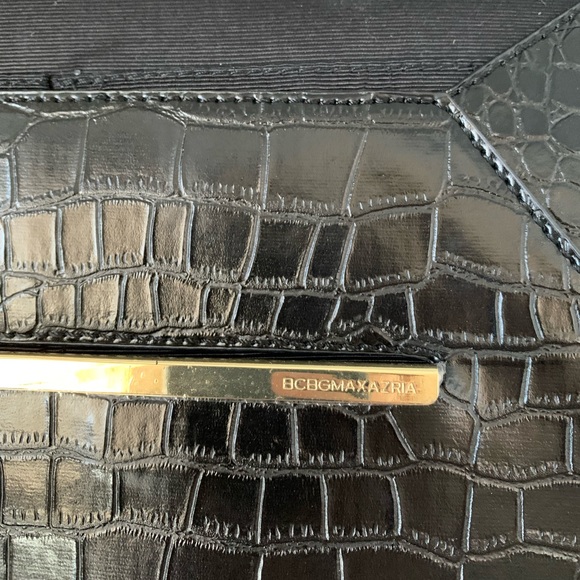BCBG black leather print envelope clutch - Picture 5 of 5